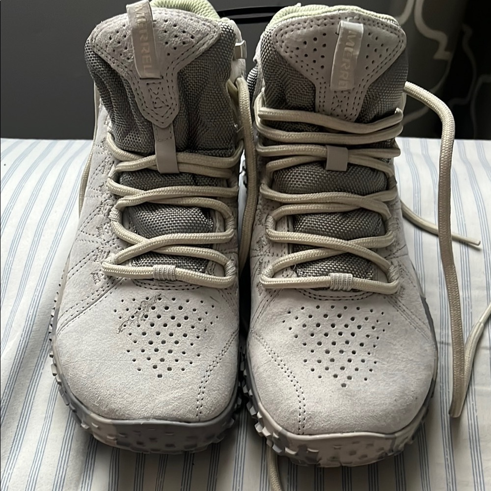 Merrell Barefoot 2 Waterproof Hiking  🥾 Textured Sole Suede Finish quantum grip